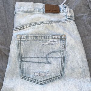 American Eagle Mom Jeans